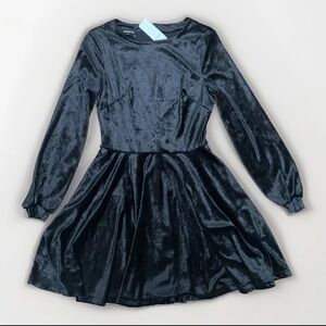 Velvet Long Sleeve Dress Size Small NWT